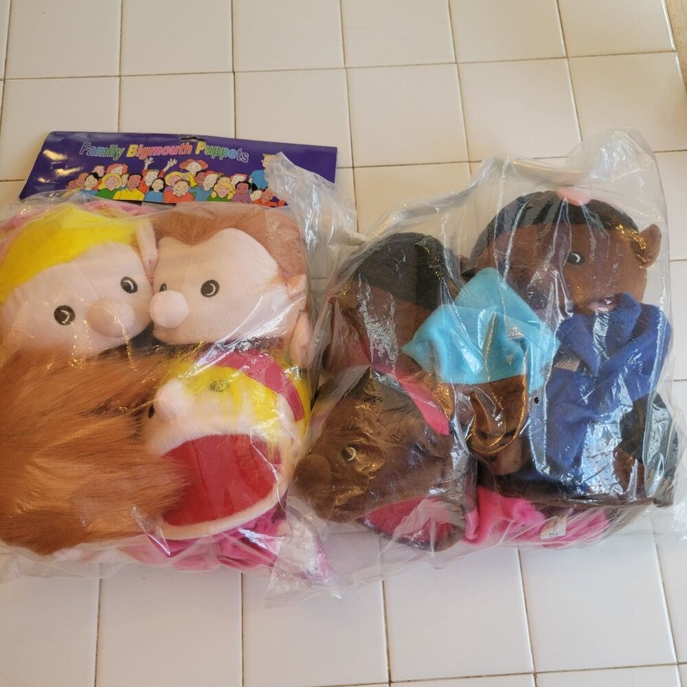 Family Bigmouth Puppets Set Caucasian African American Storytelling Fun Plush To